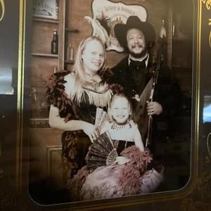 Meet your Posher, Elissa